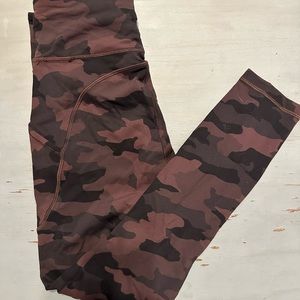 Lululemon Invigorate 25” brown camo leggings